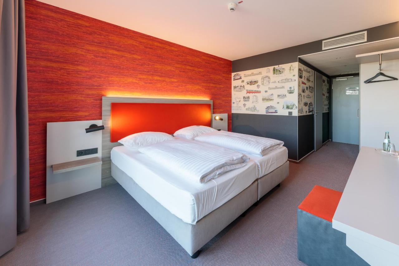 Hotel Am Ruessel Lohfelden Eksteriør bilde