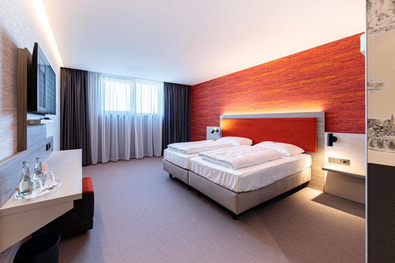 Hotel Am Ruessel Lohfelden Eksteriør bilde